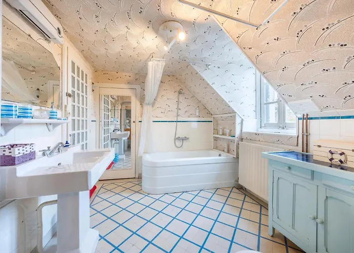 Songes D'afrique فندق مبيت وإفطار Montournais